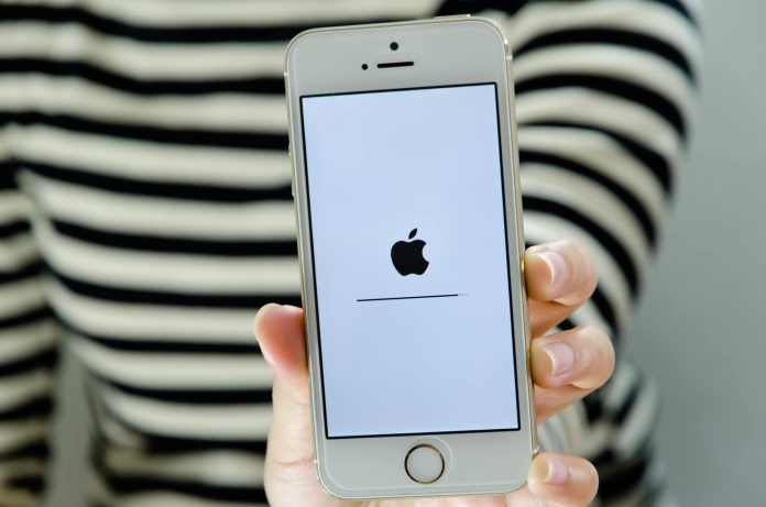 iTunes is stuck on verifying iPhone restore. Here is how to fix it