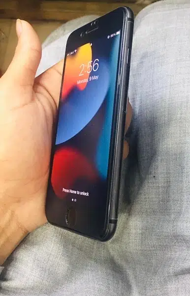 iPhone 8 64GB Pta Approved Condition10/10