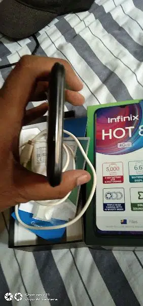 infinix hot 8 4gb 64gb complete box cond 10/10
