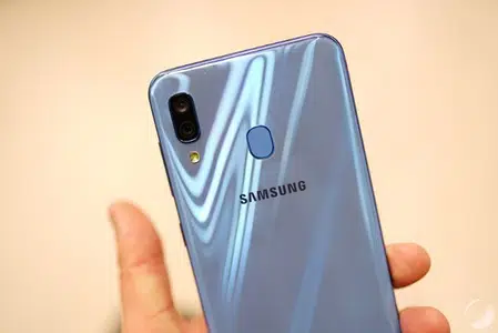 samsung galaxy a30