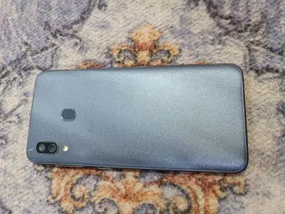 samsung galaxy a30