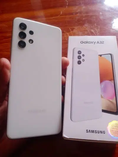 Samsung Galaxy A32 Call me what's up no. 03074087492