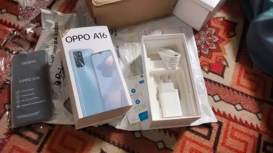 oppo a16 4+1 64 with original charger box