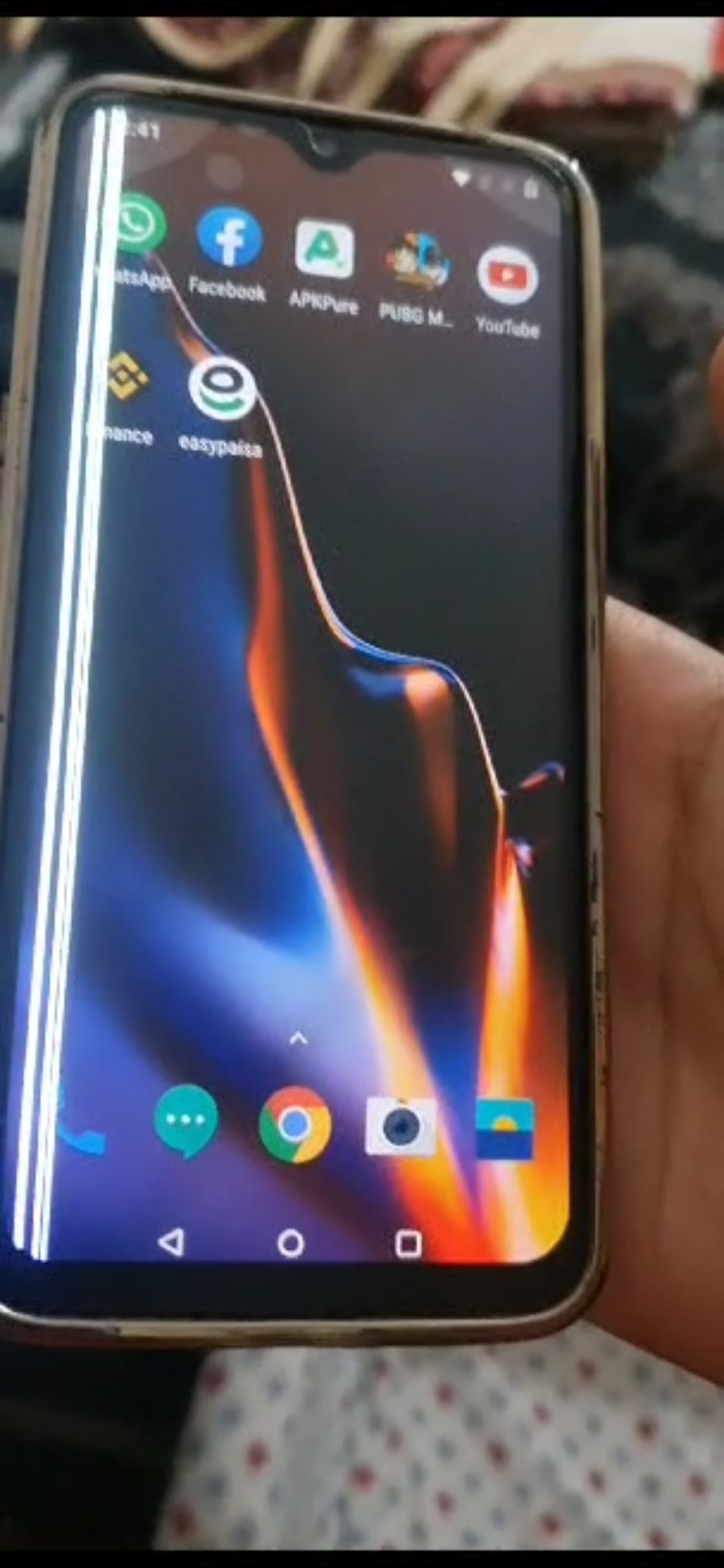 One plus 6t good for gaming but 3 lines on screen need screen replacement under 8 to 10k
