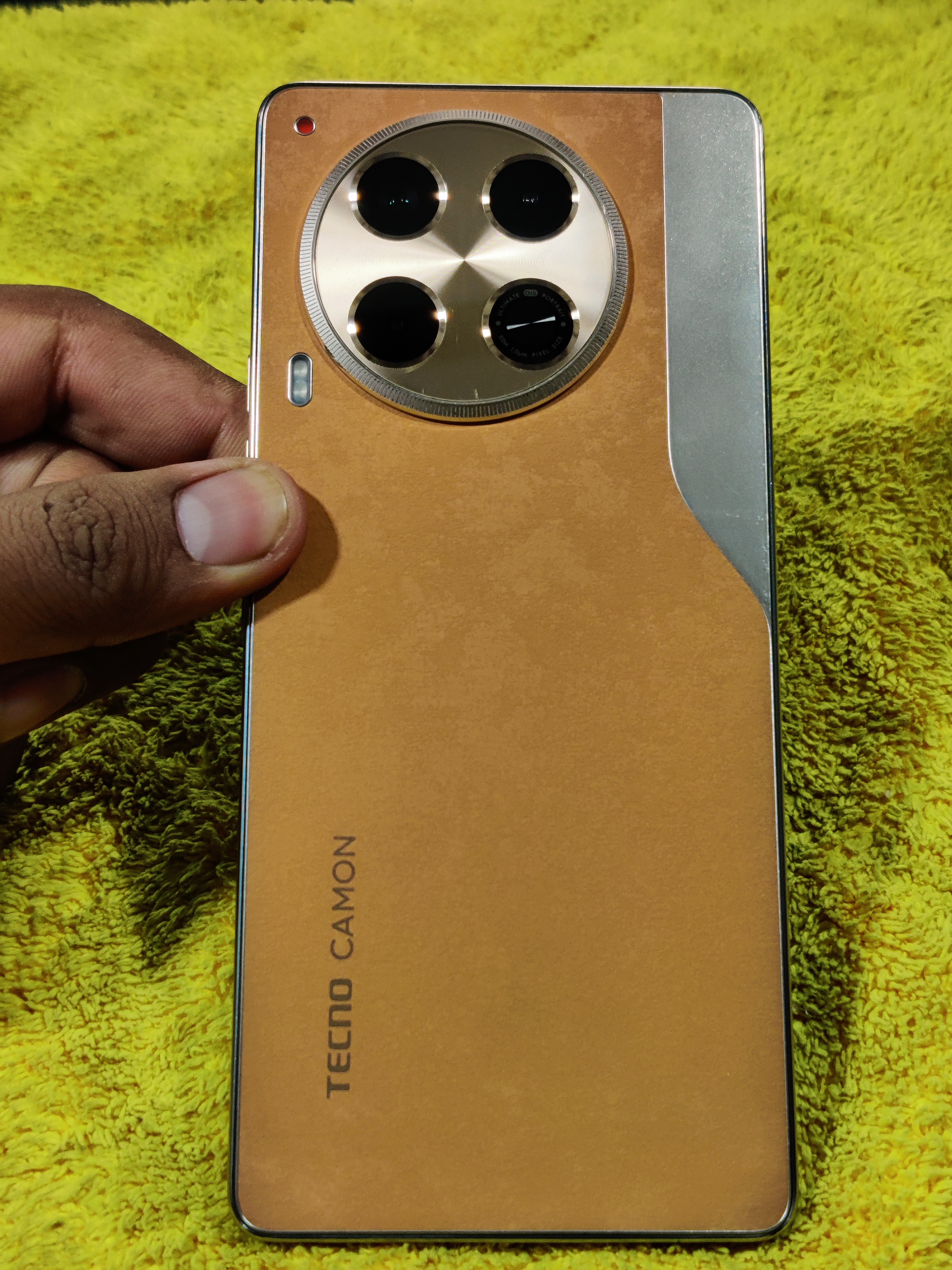 Tecno Camon 30 